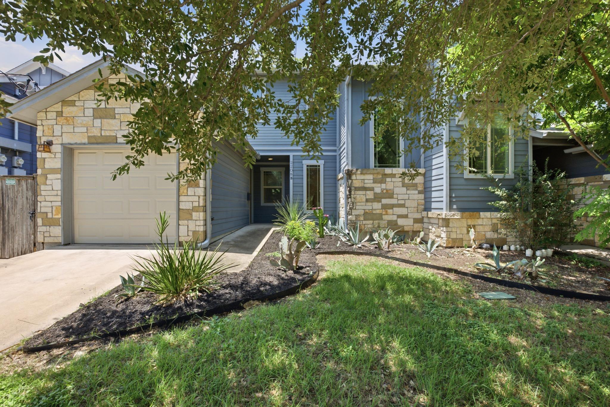 2208 Schriber St #b Property Photo 1