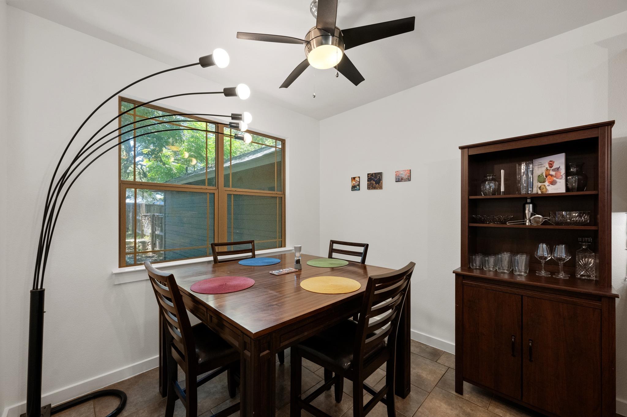 2208 Schriber St #b Property Photo 14
