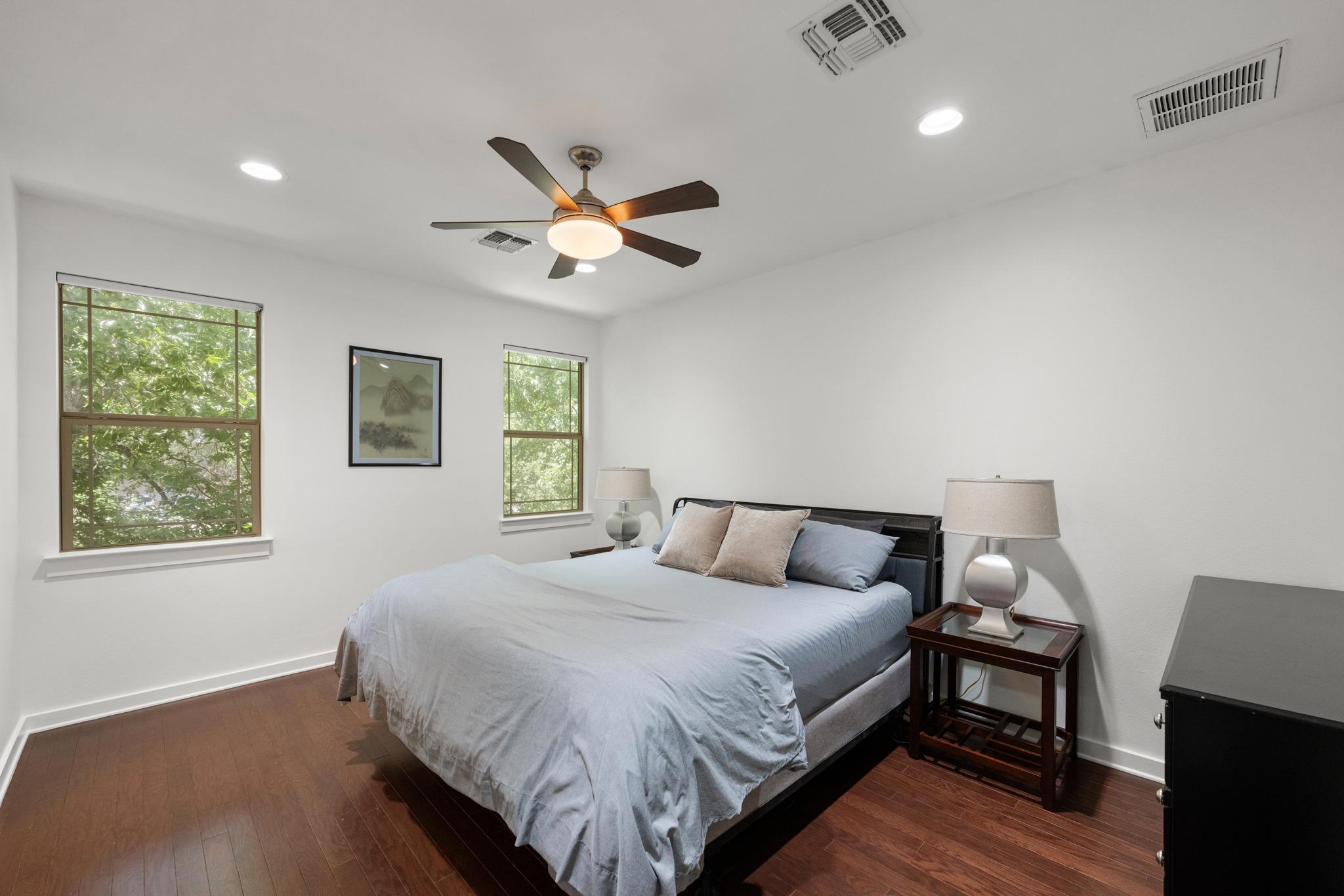 2208 Schriber St #b Property Photo 18