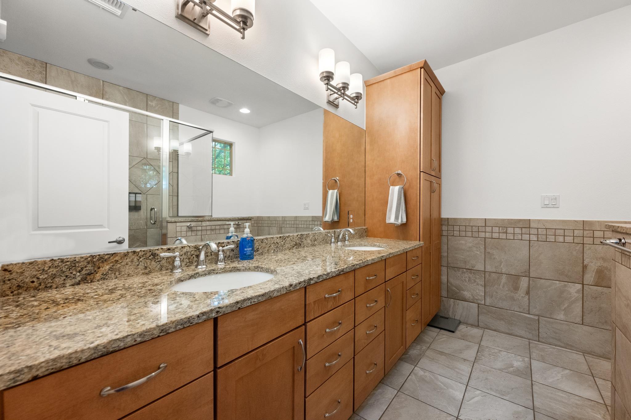 2208 Schriber St #b Property Photo 20