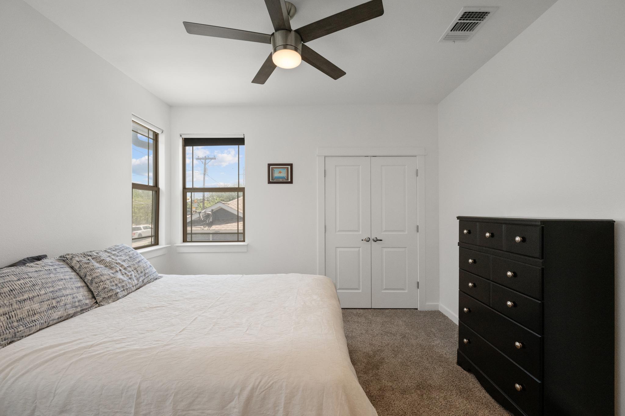 2208 Schriber St #b Property Photo 25