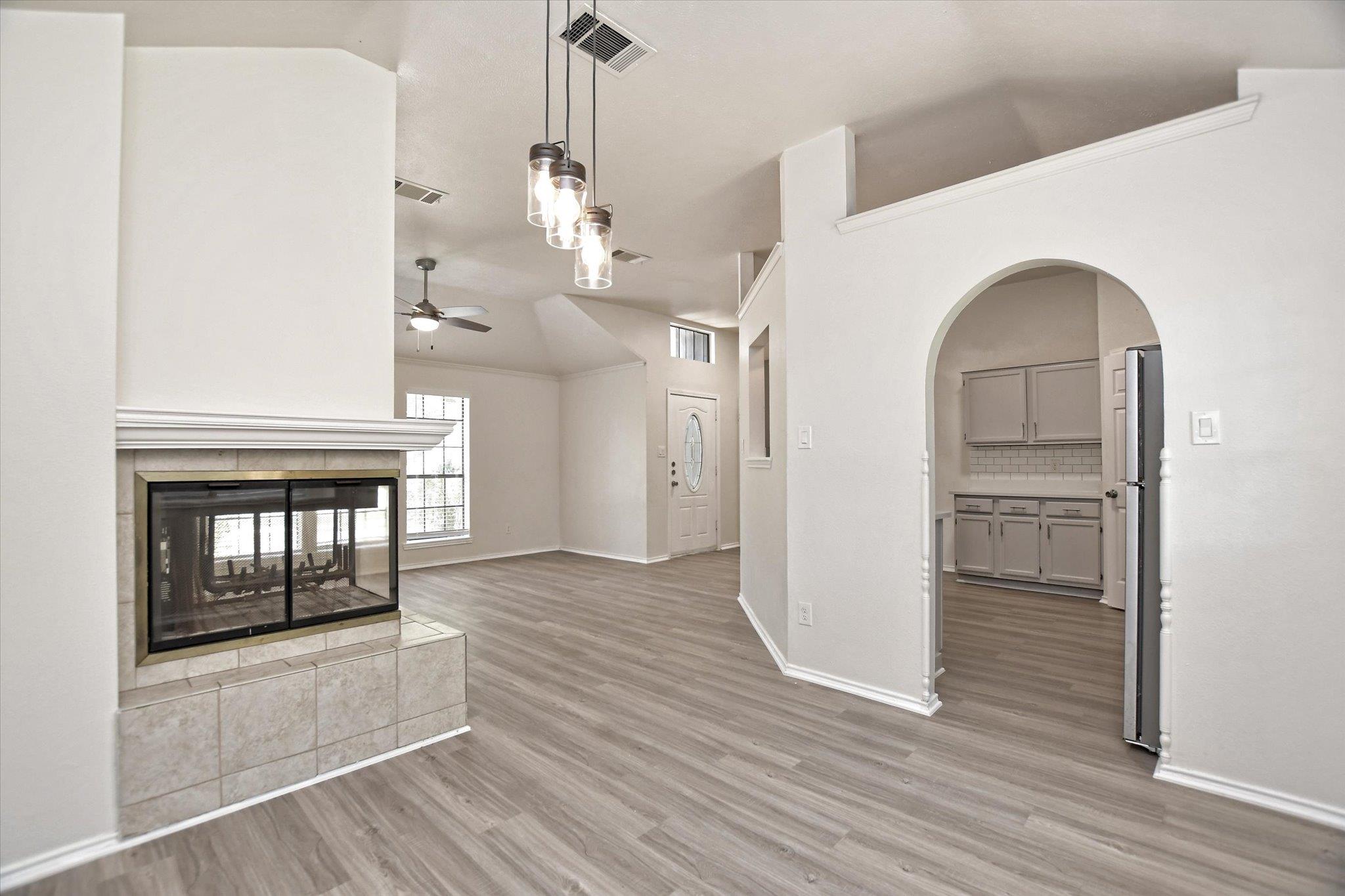 1705 Laurel Ln Property Photo 11