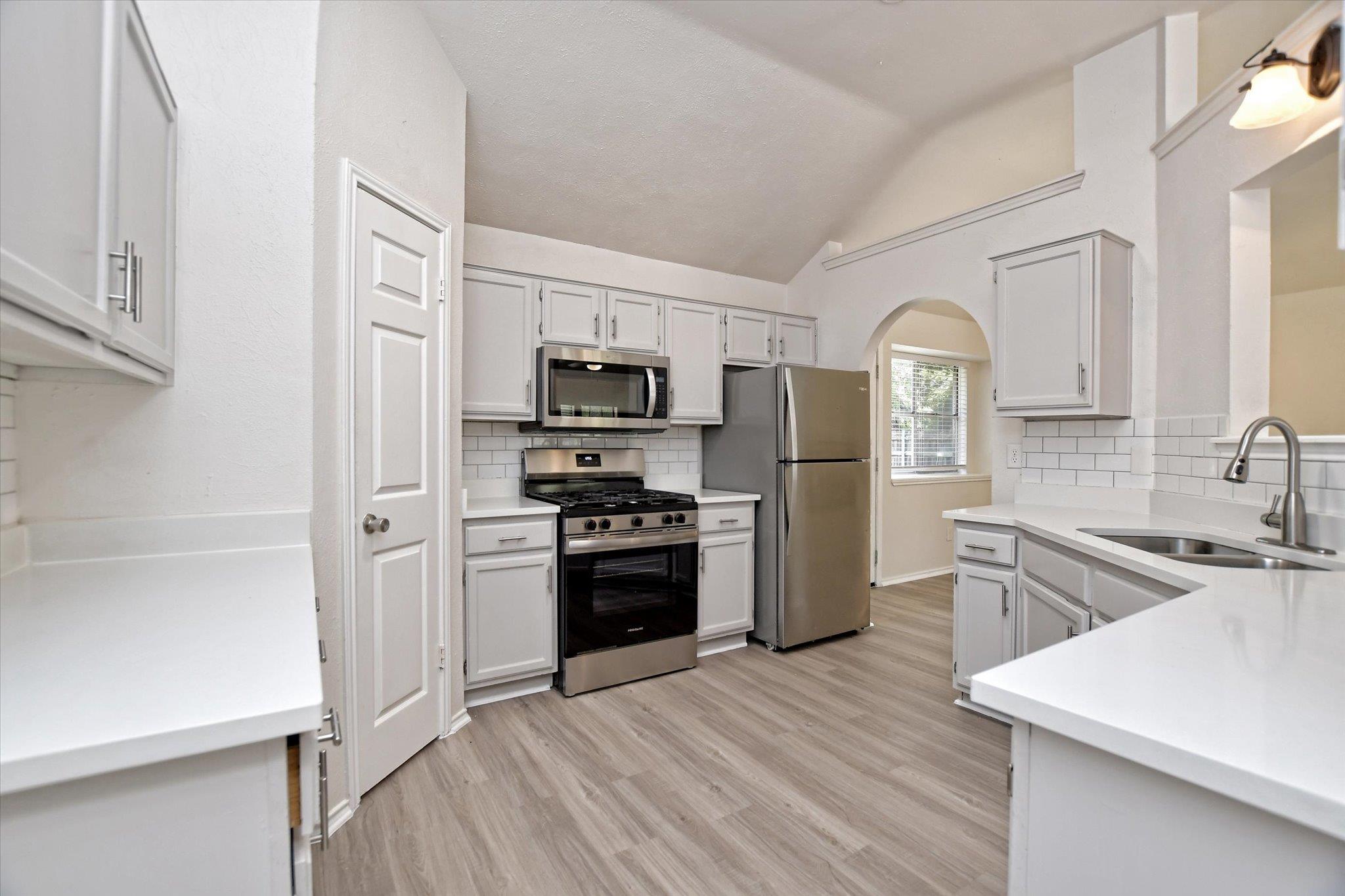 1705 Laurel Ln Property Photo 12