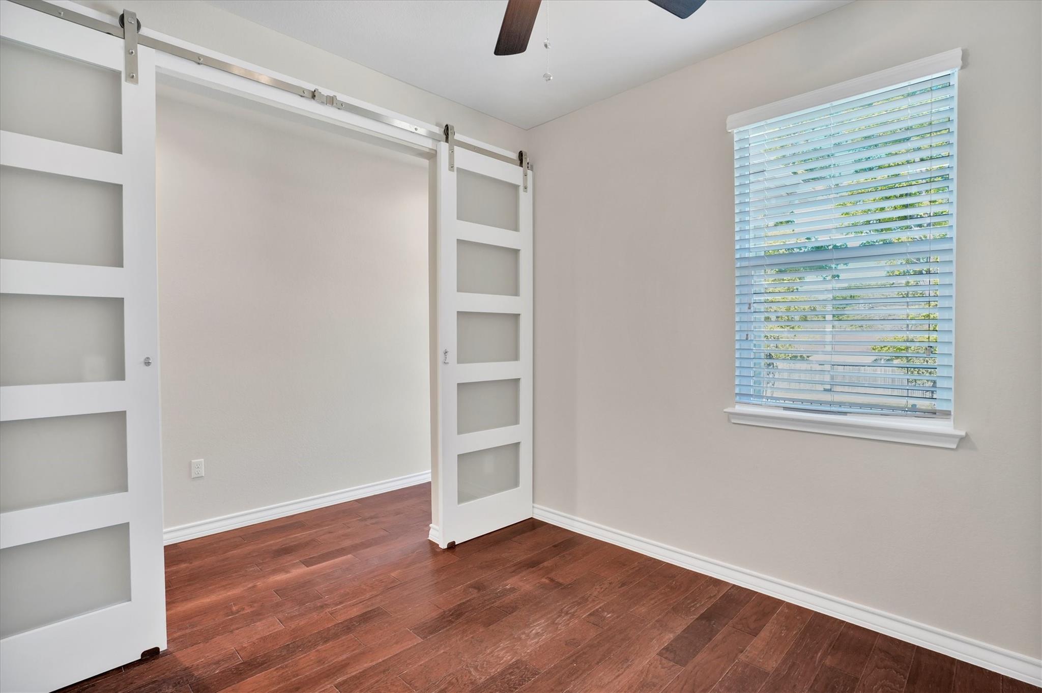 5412 Golden Canary Ln Property Photo 5