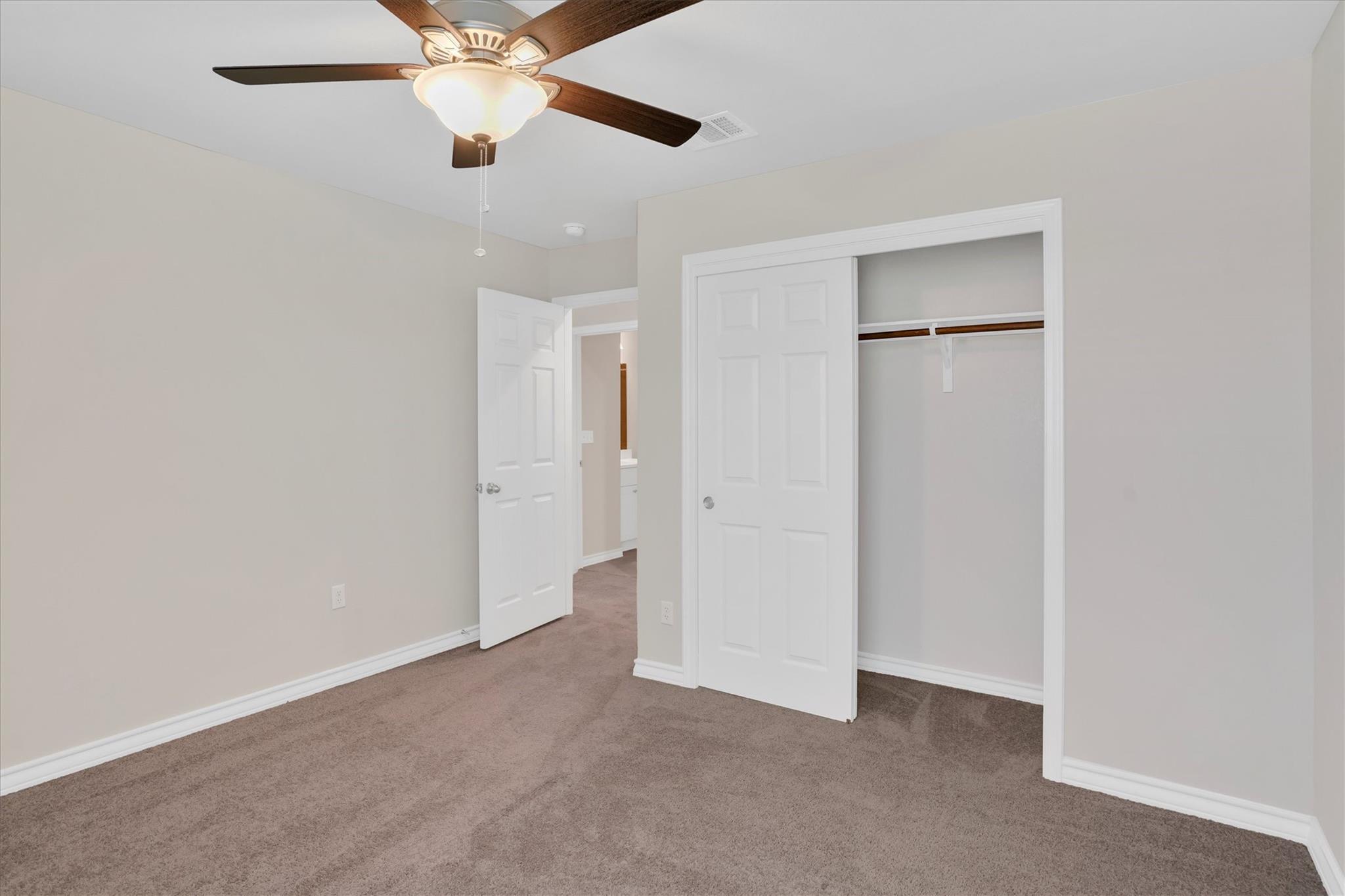 5412 Golden Canary Ln Property Photo 20