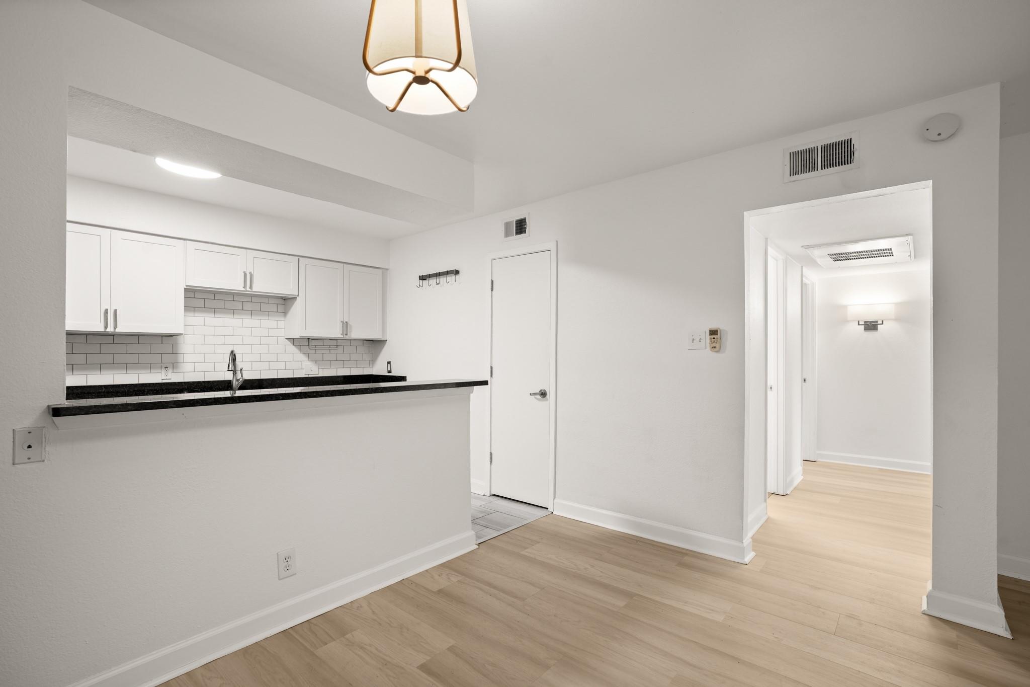 2020 S Congress Ave #2102 Property Photo 1
