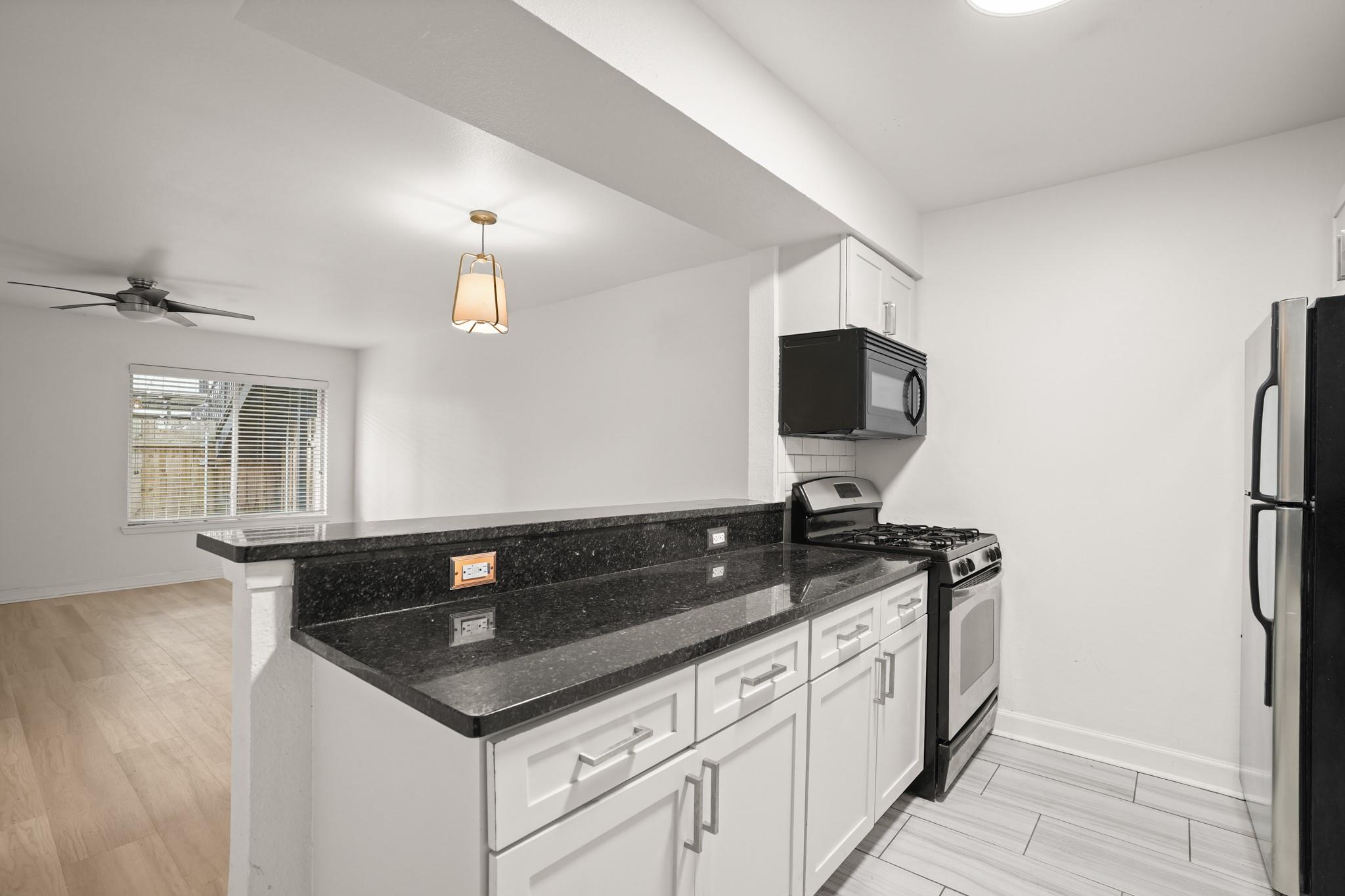 2020 S Congress Ave #2102 Property Photo 5