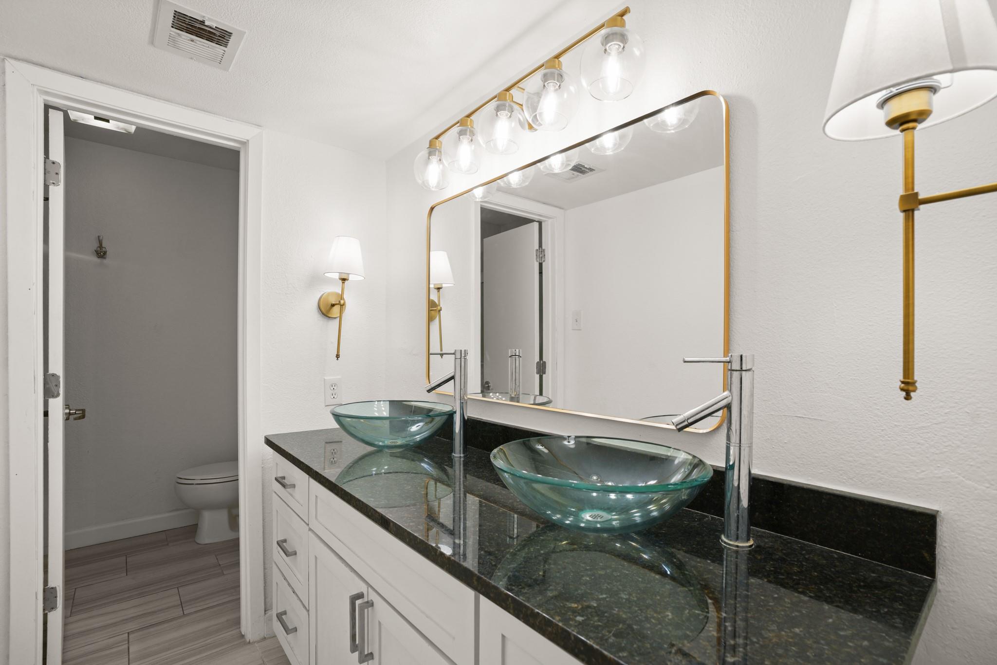 2020 S Congress Ave #2102 Property Photo 11