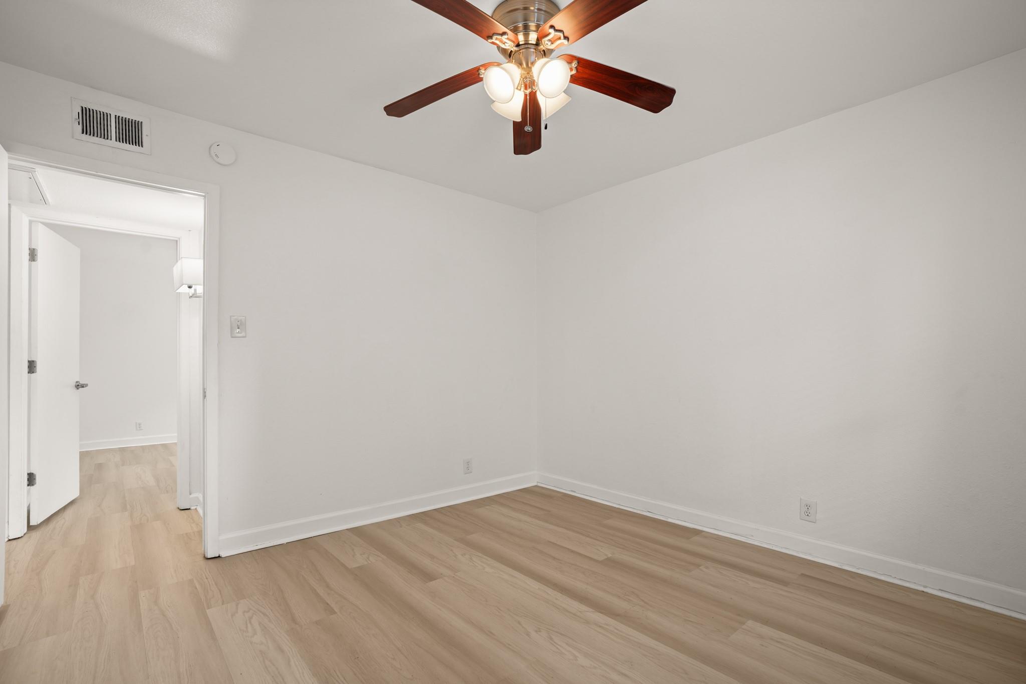 2020 S Congress Ave #2102 Property Photo 13