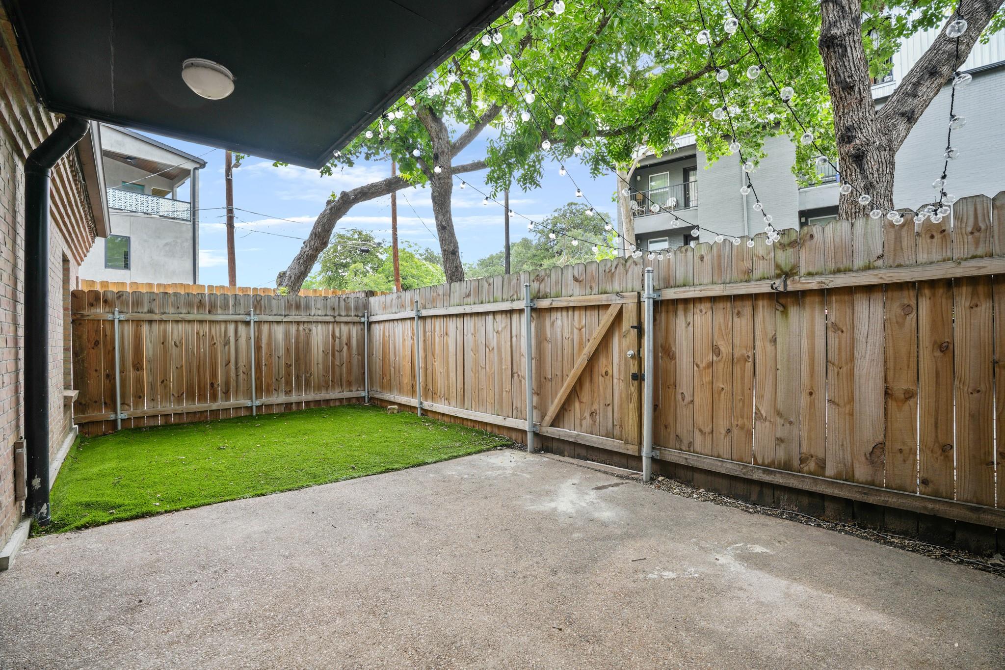 2020 S Congress Ave #2102 Property Photo 17