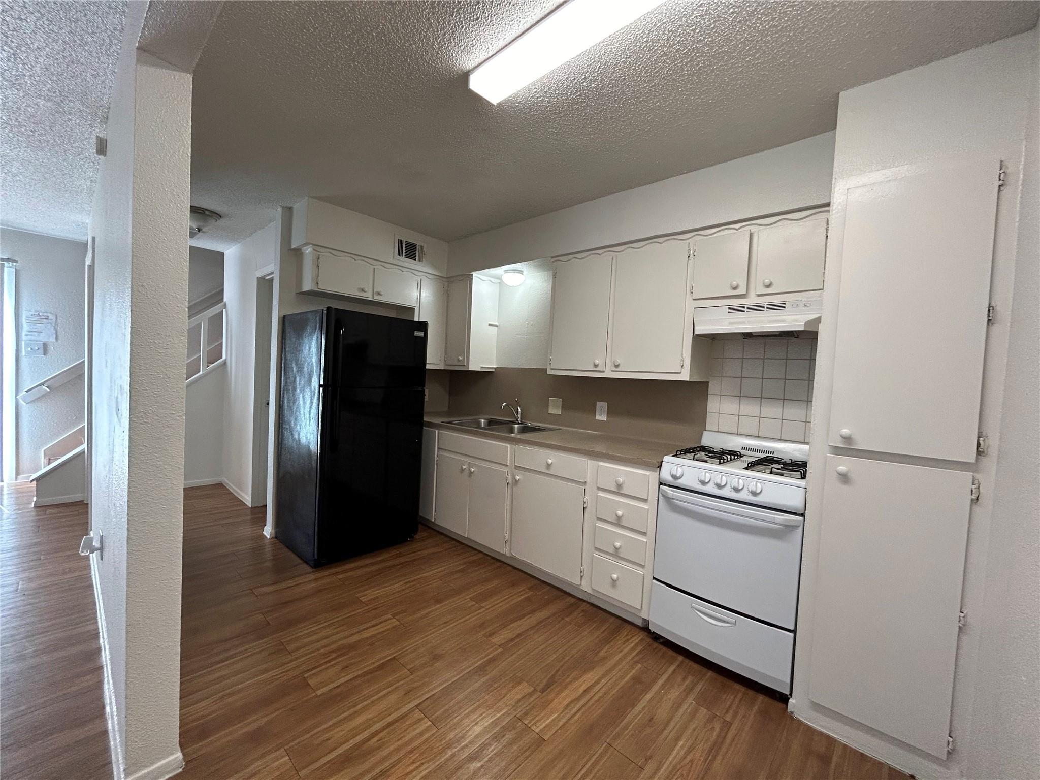 4810 West Wind Trl #104 Property Photo 5