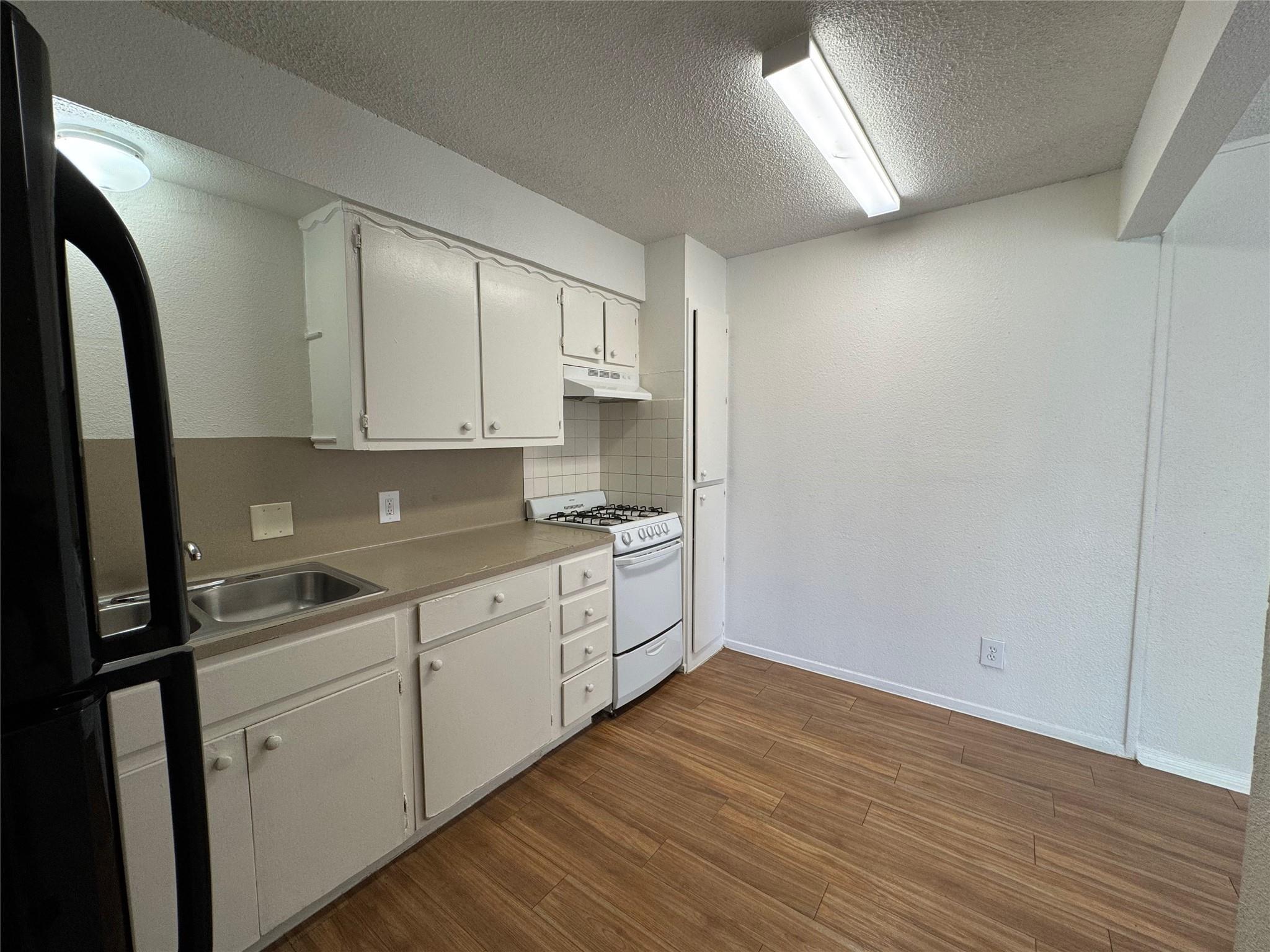 4810 West Wind Trl #104 Property Photo 6