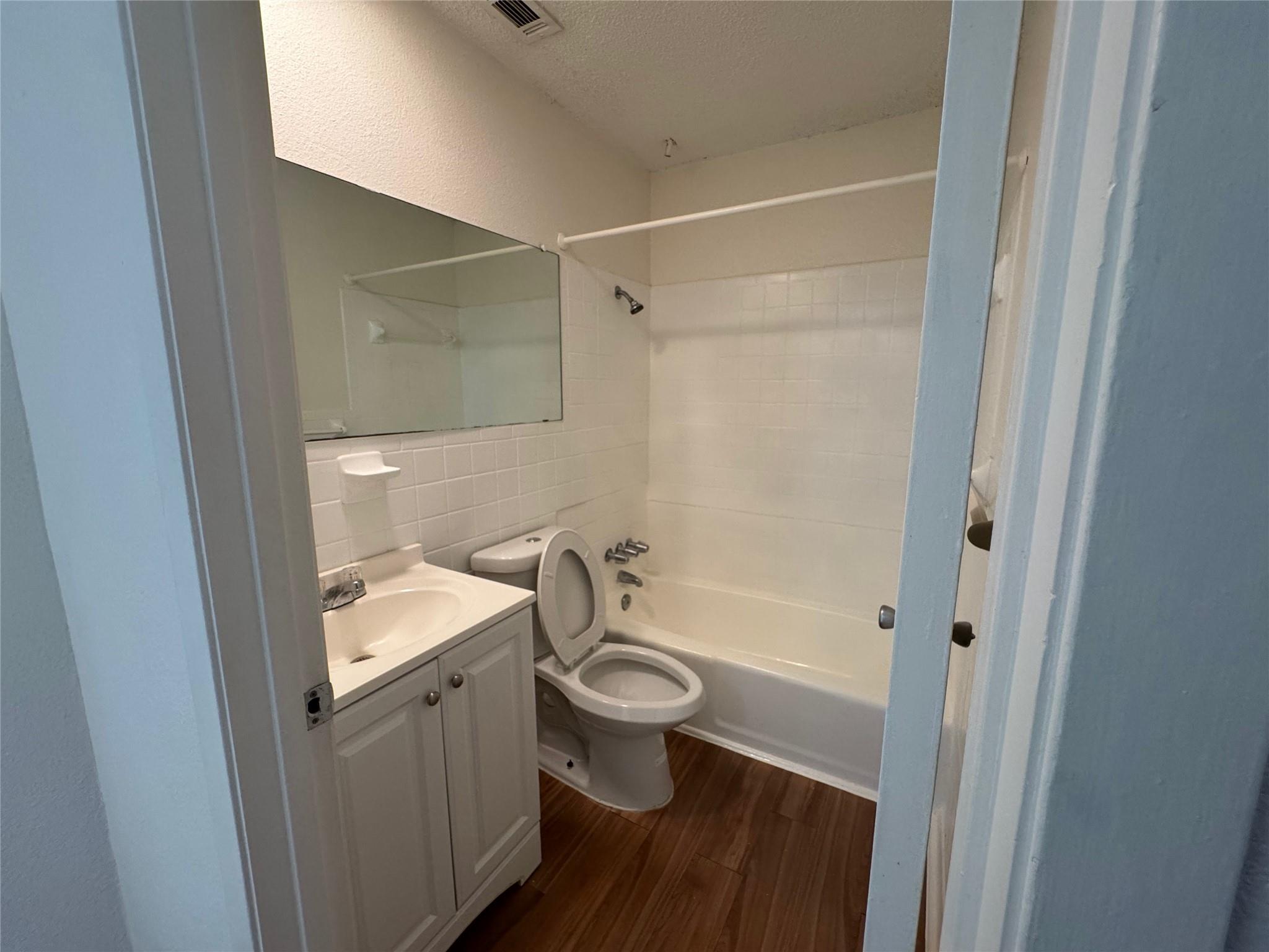 4810 West Wind Trl #104 Property Photo 10