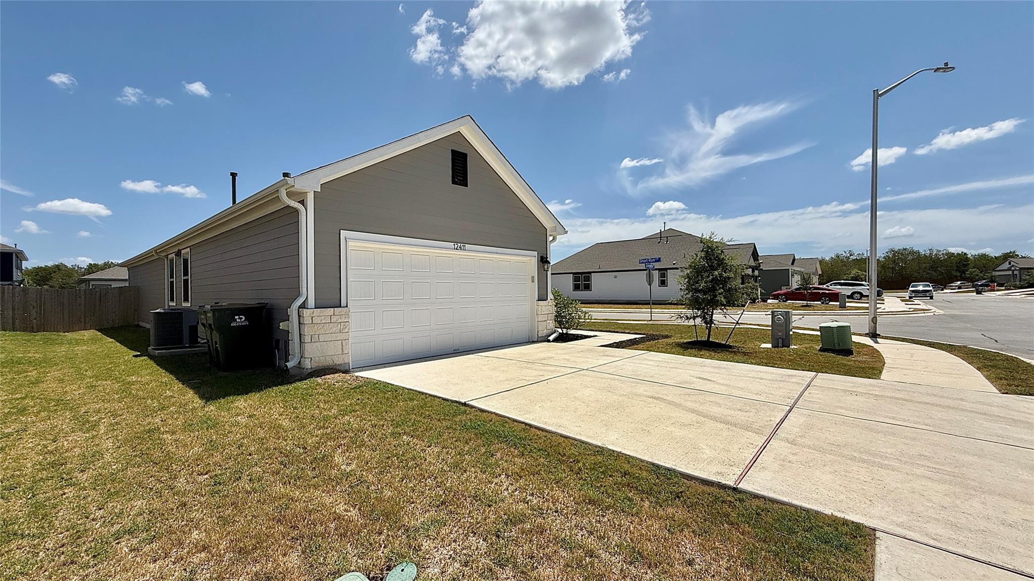 12411 Zenyatta Dr Property Photo 3