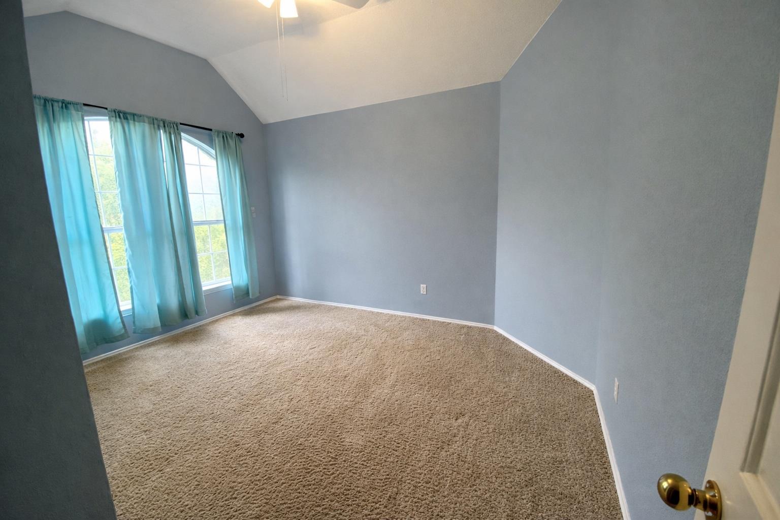 1718 Bow Ridge Dr Property Photo 14