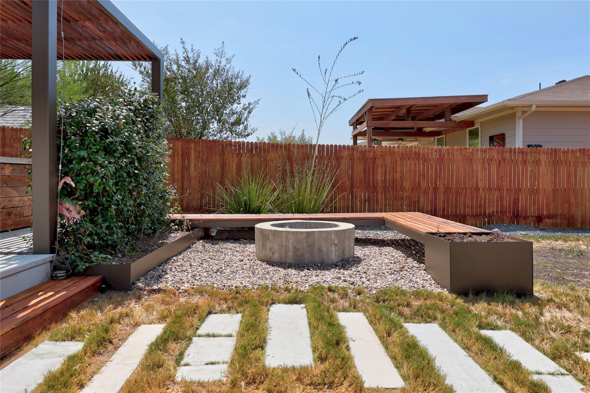 10307 Criswell Rd Property Photo 3