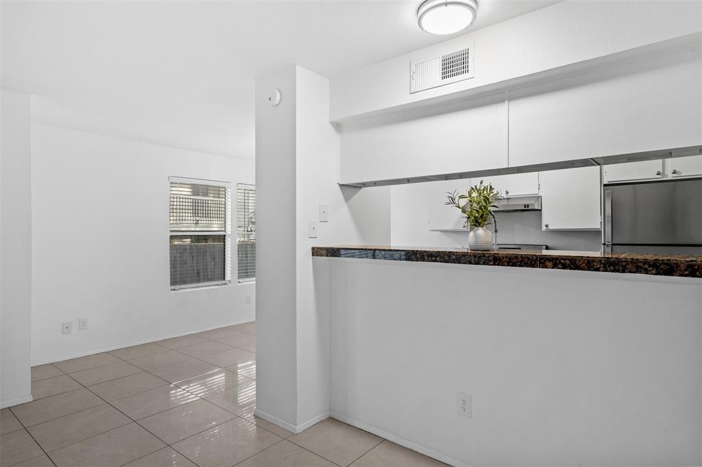 4413 Whispering Valley Dr #d Property Photo 8