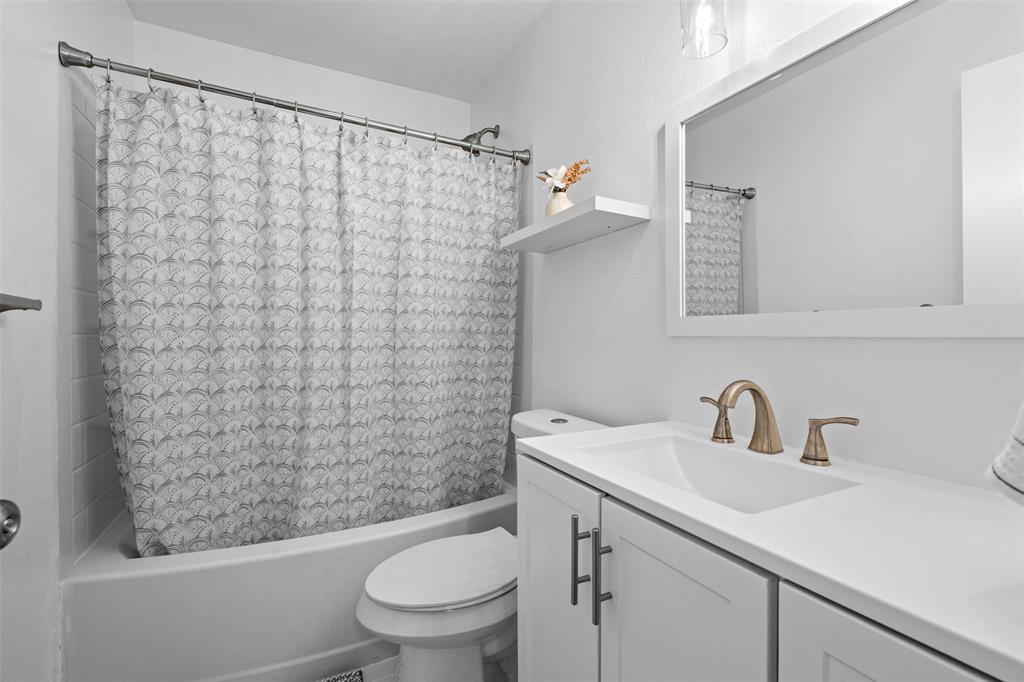 4413 Whispering Valley Dr #d Property Photo 11