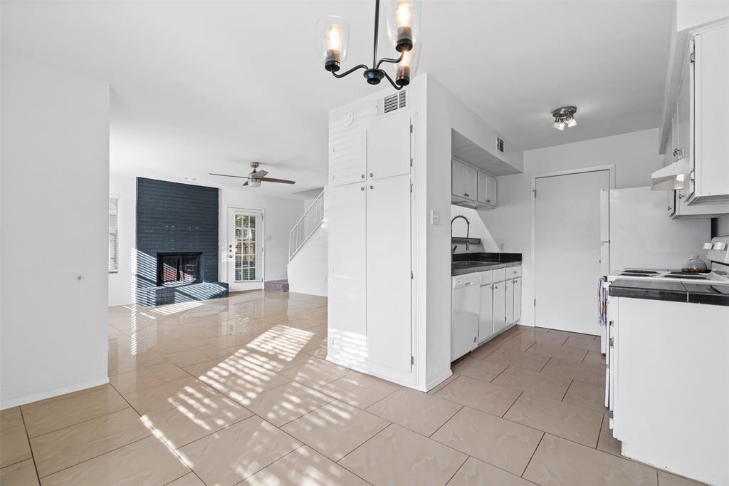 4413 Whispering Valley Dr #d Property Photo 14