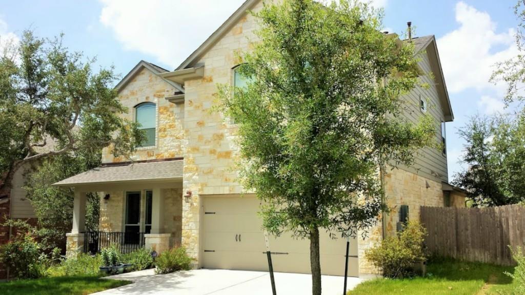 8512 Alophia Dr Property Photo 3