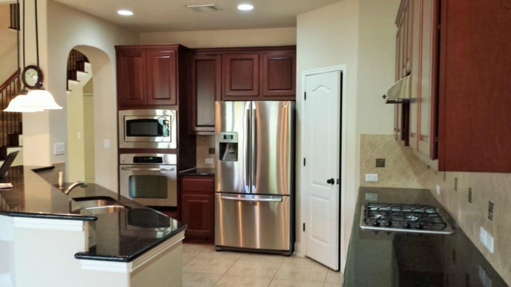8512 Alophia Dr Property Photo 5