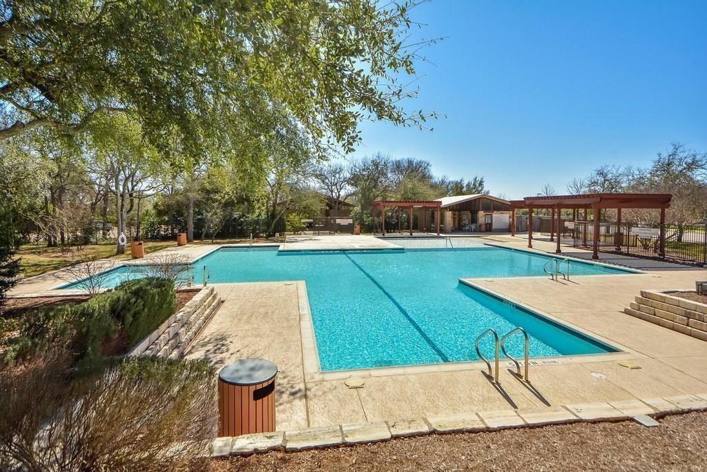 8512 Alophia Dr Property Photo 33