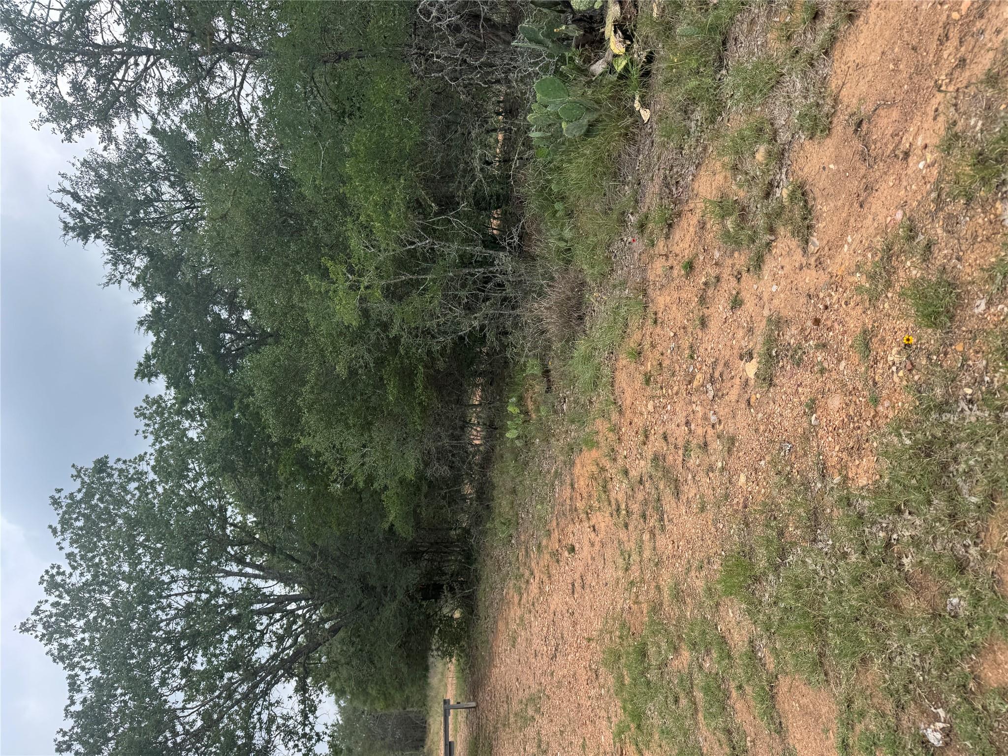 108 Howi Ln Property Photo