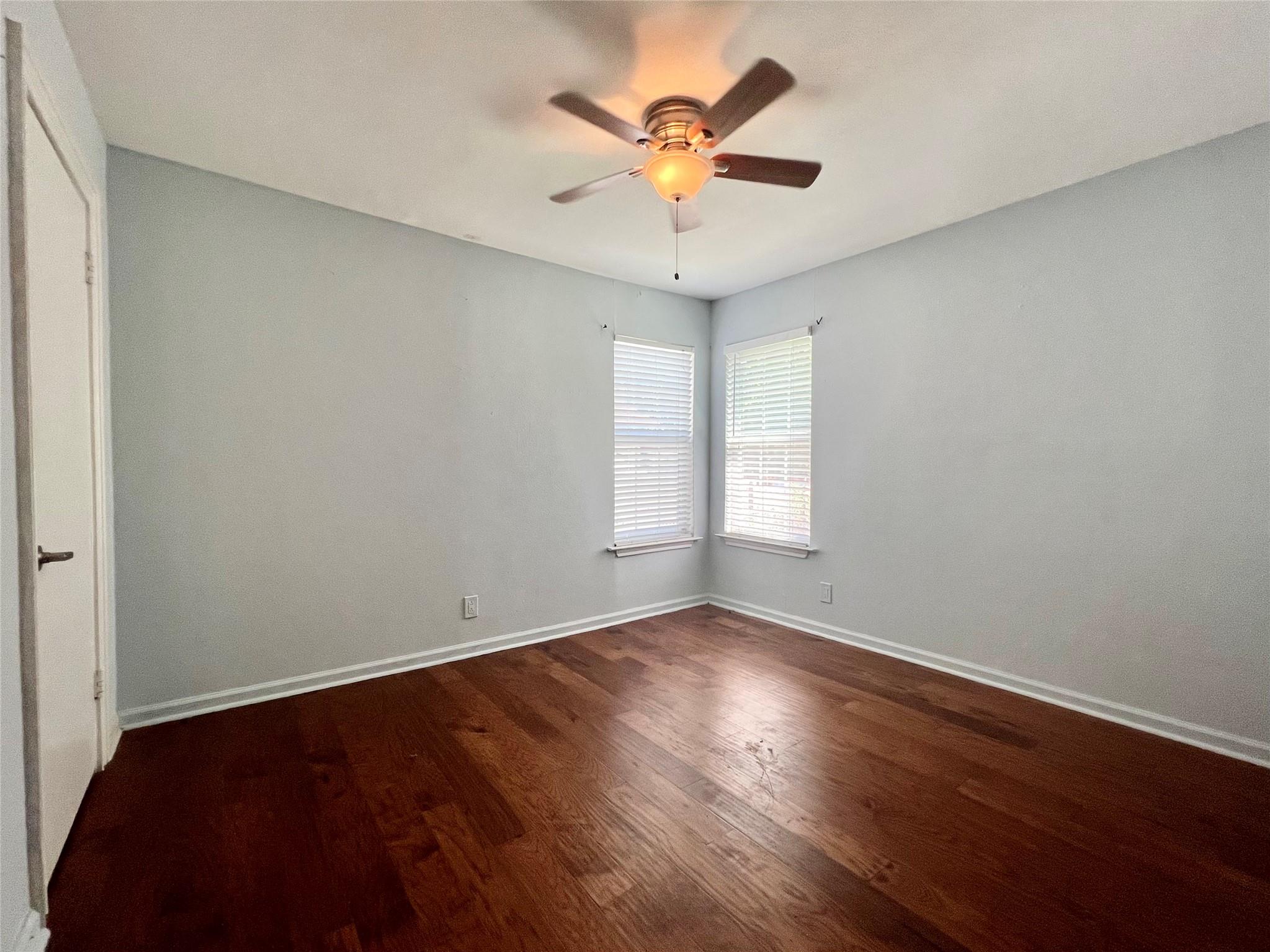 609 W Odell St Property Photo 4