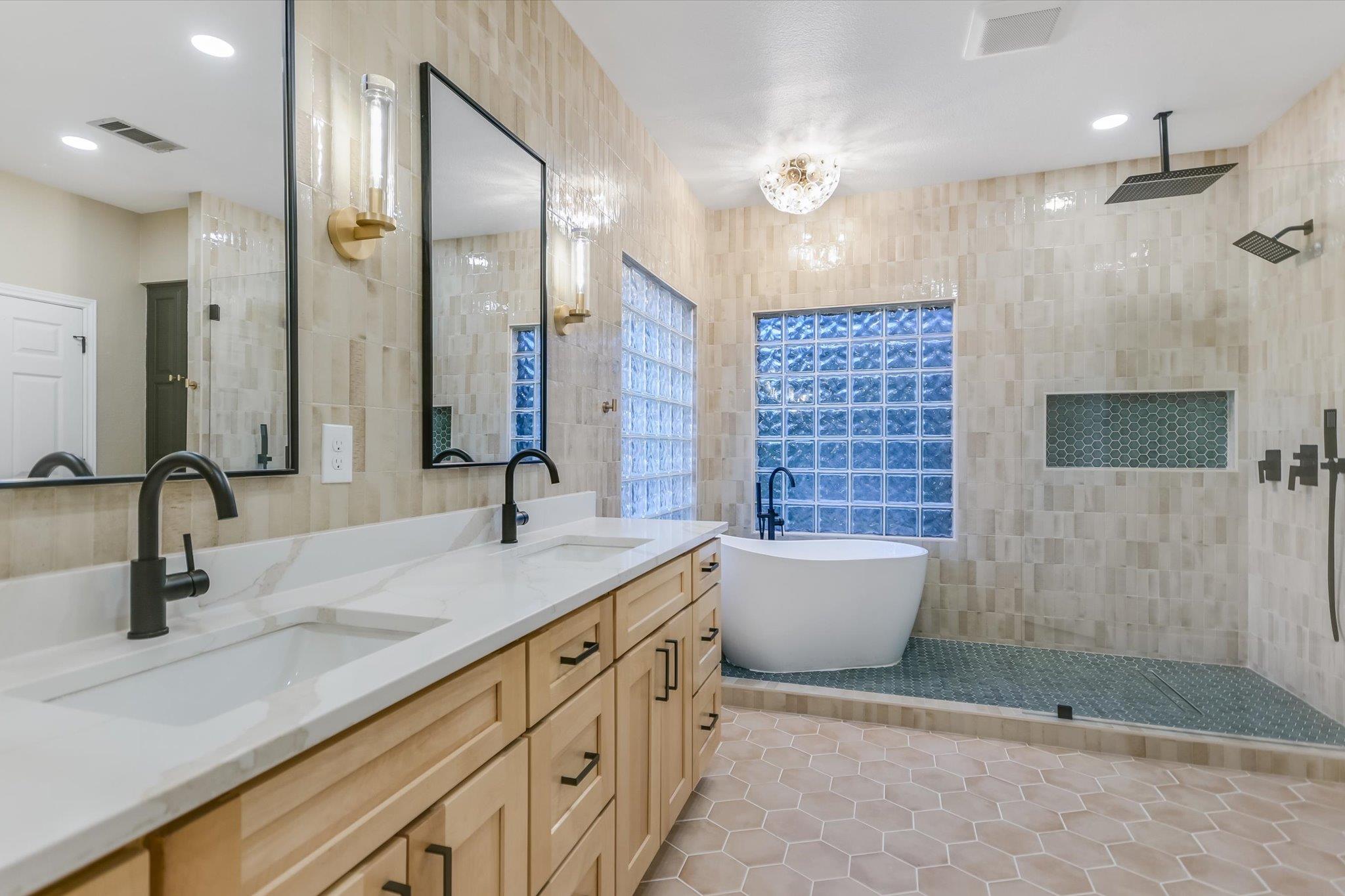 16210 Westview Trl Property Photo 2