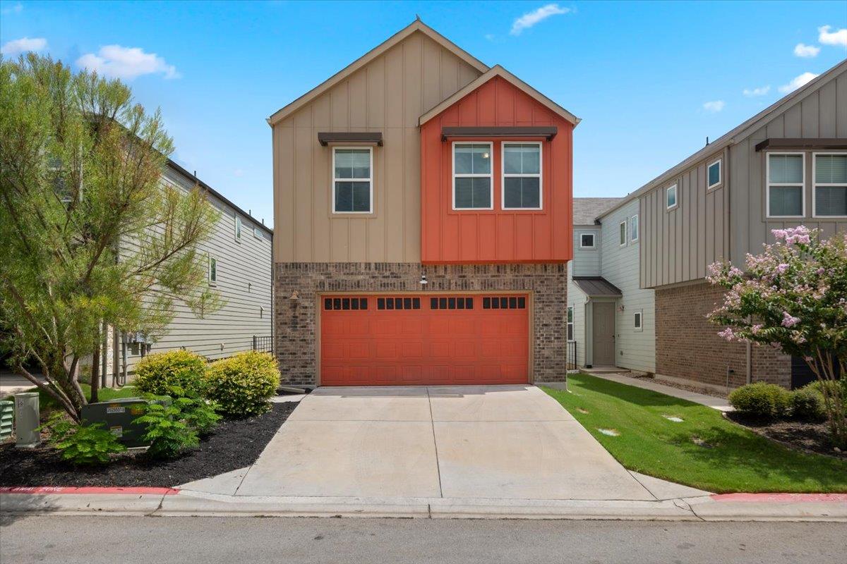 7106 Silver Star Ln Property Photo 1