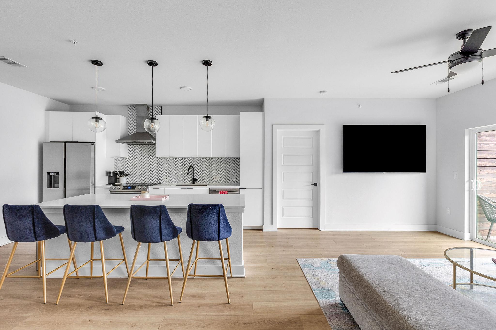 2500 Longview St #202 Property Photo 2