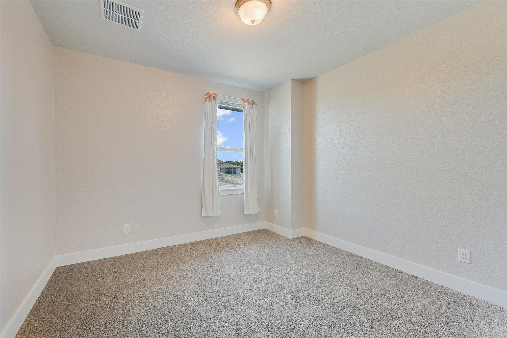 613 E Baylee Love Ln Property Photo 17