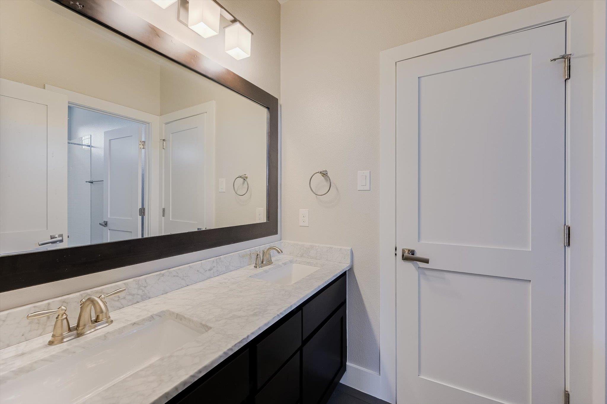 613 E Baylee Love Ln Property Photo 18