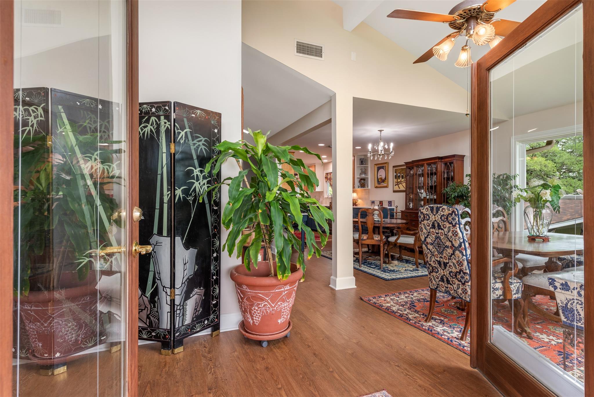 5504 Lands End St Property Photo 17