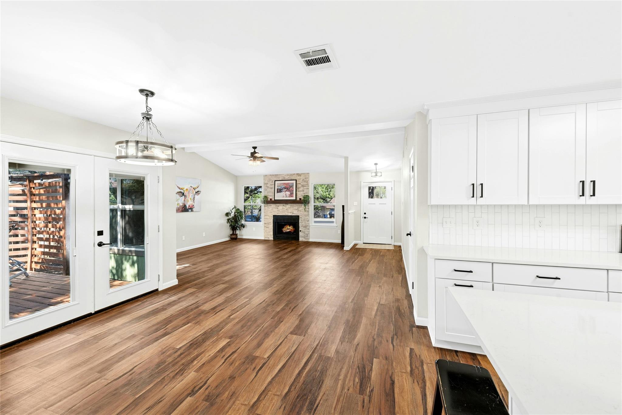 12904 Garfield Ln Property Photo 3