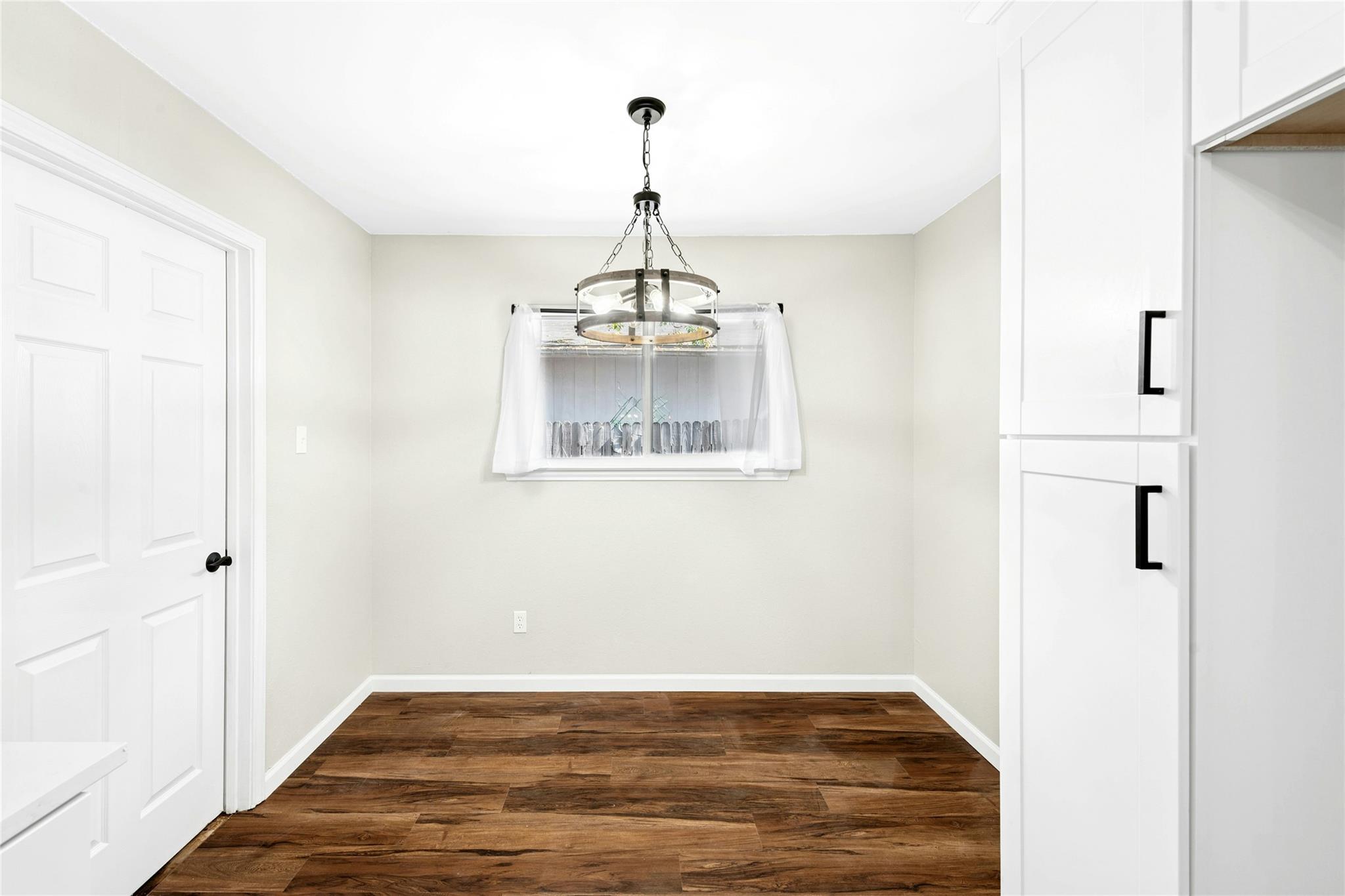 12904 Garfield Ln Property Photo 22