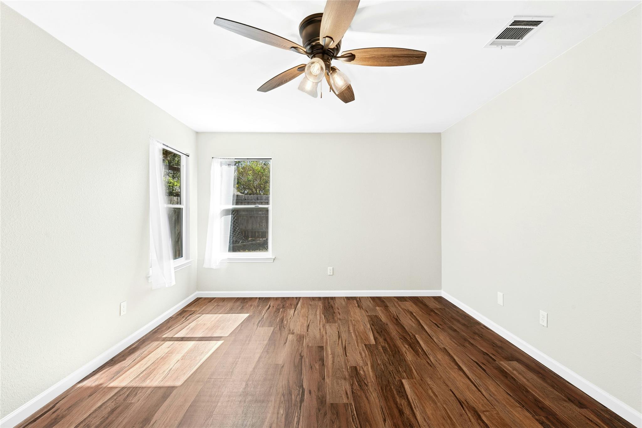 12904 Garfield Ln Property Photo 23