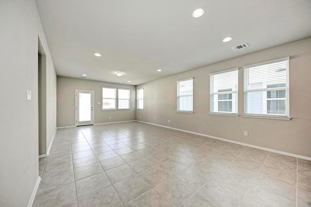 1209 Goforth Rd Property Photo 12