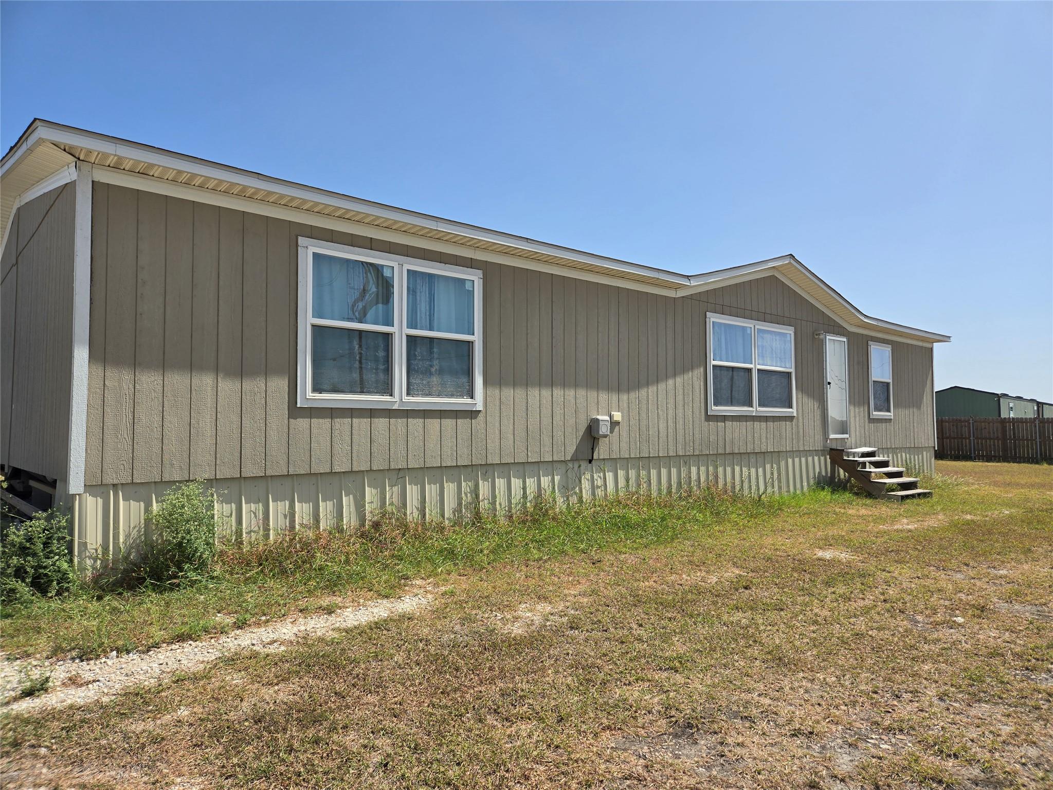 166 Brown Pelican Dr Property Photo 1