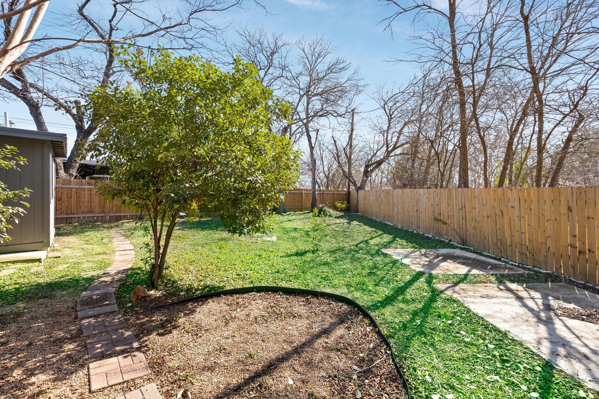 2105 Brunswick Dr Property Photo 28