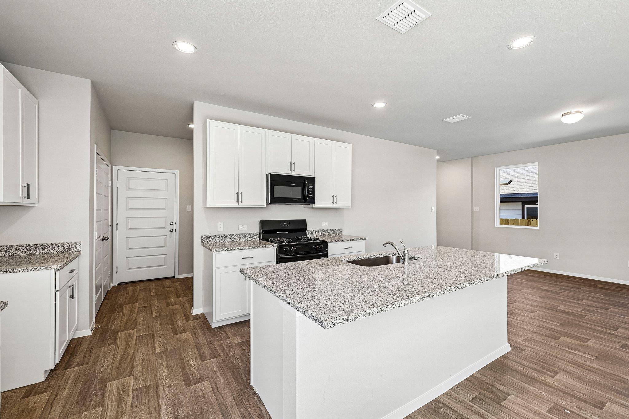 12005 Murano Dr Property Photo 14