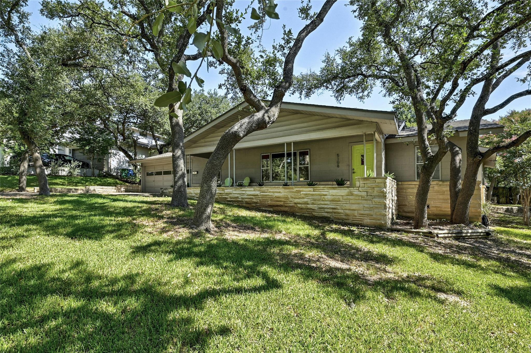 5108 Crestway Dr Property Photo 2