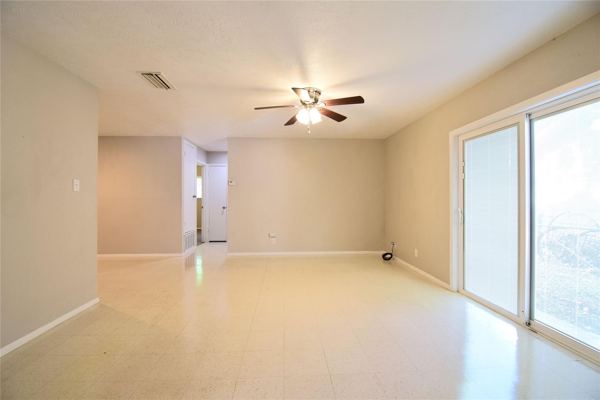 5936 Cherry Loop #b Property Photo 6