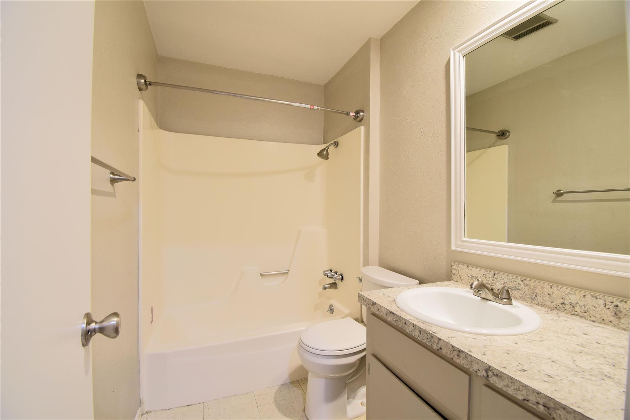 5936 Cherry Loop #b Property Photo 12