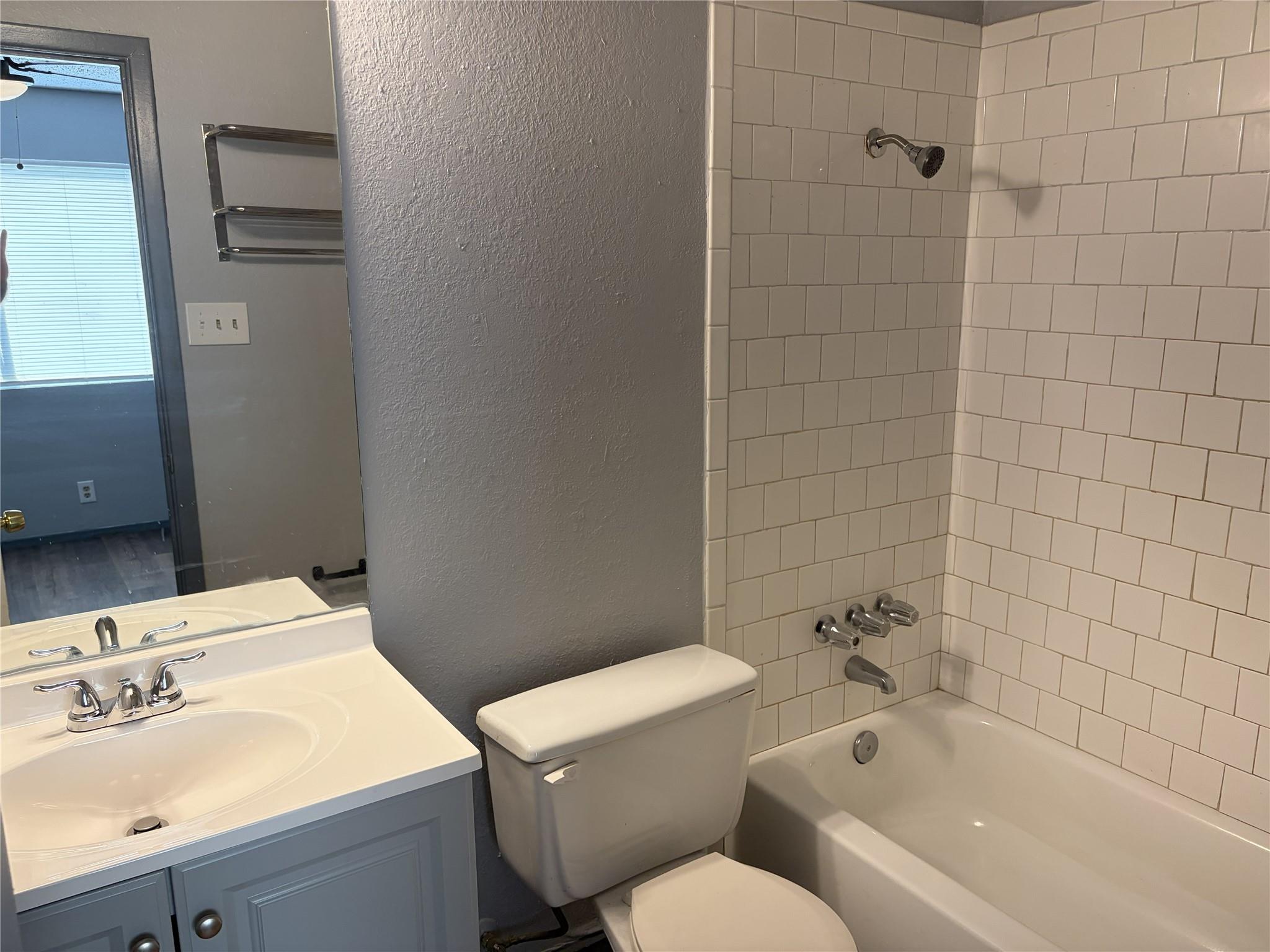 8710 Piney Point Dr #a Property Photo 8