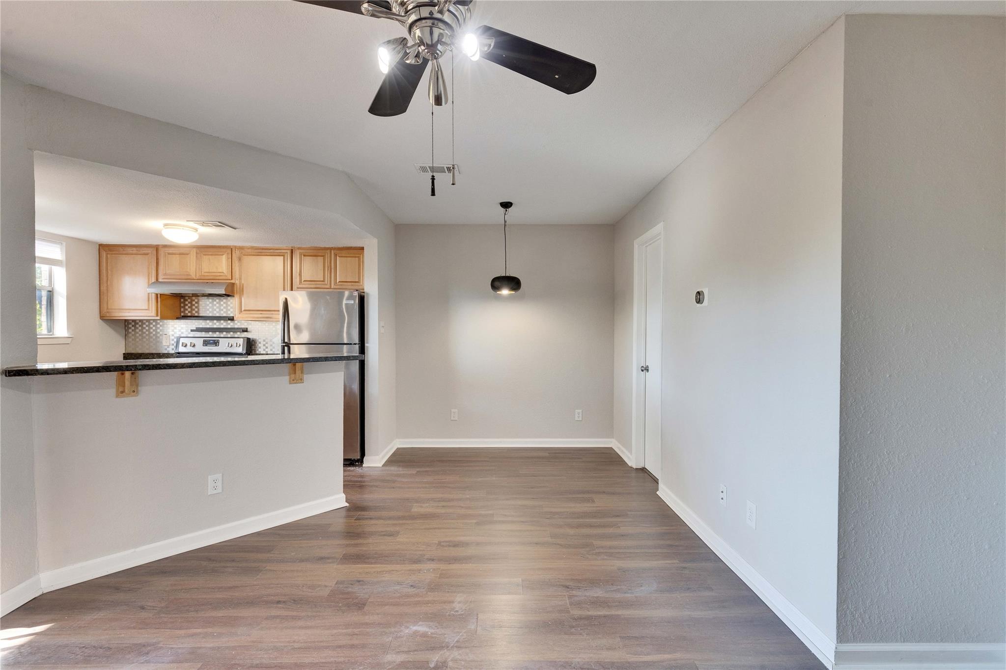 2500 Burleson Rd #703 Property Photo 11