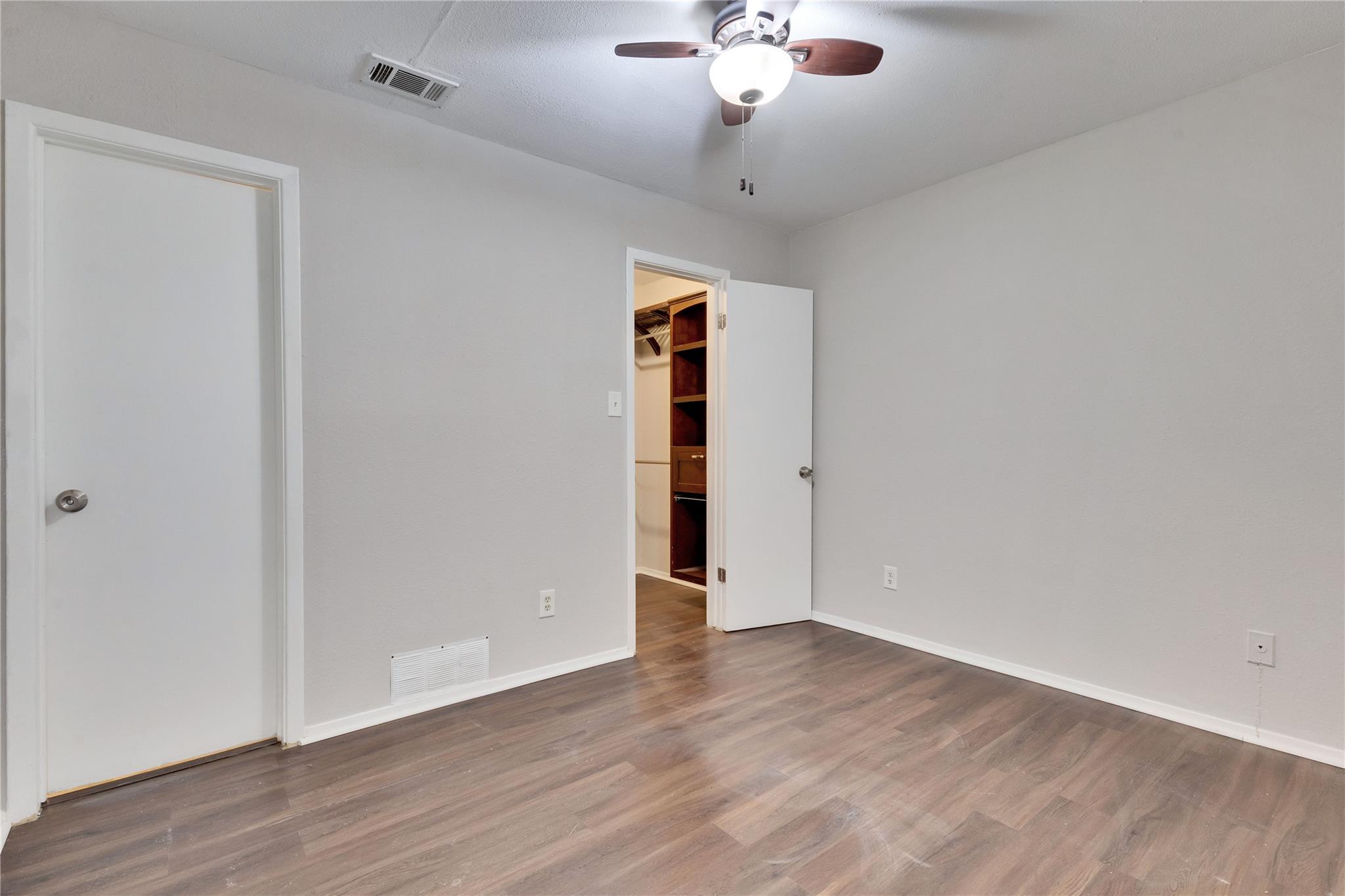 2500 Burleson Rd #703 Property Photo 13