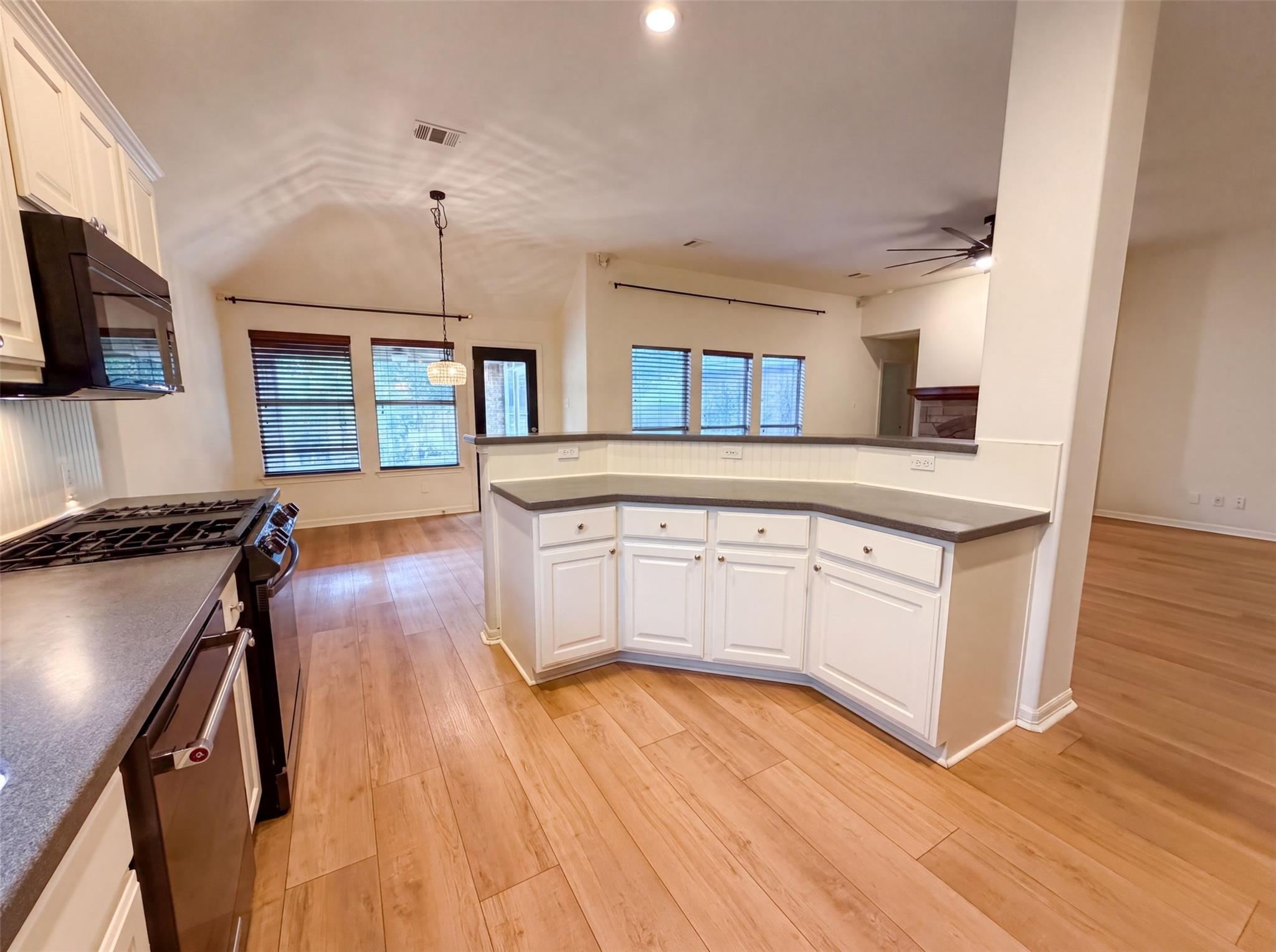 13804 Long Shadow Dr Property Photo 7