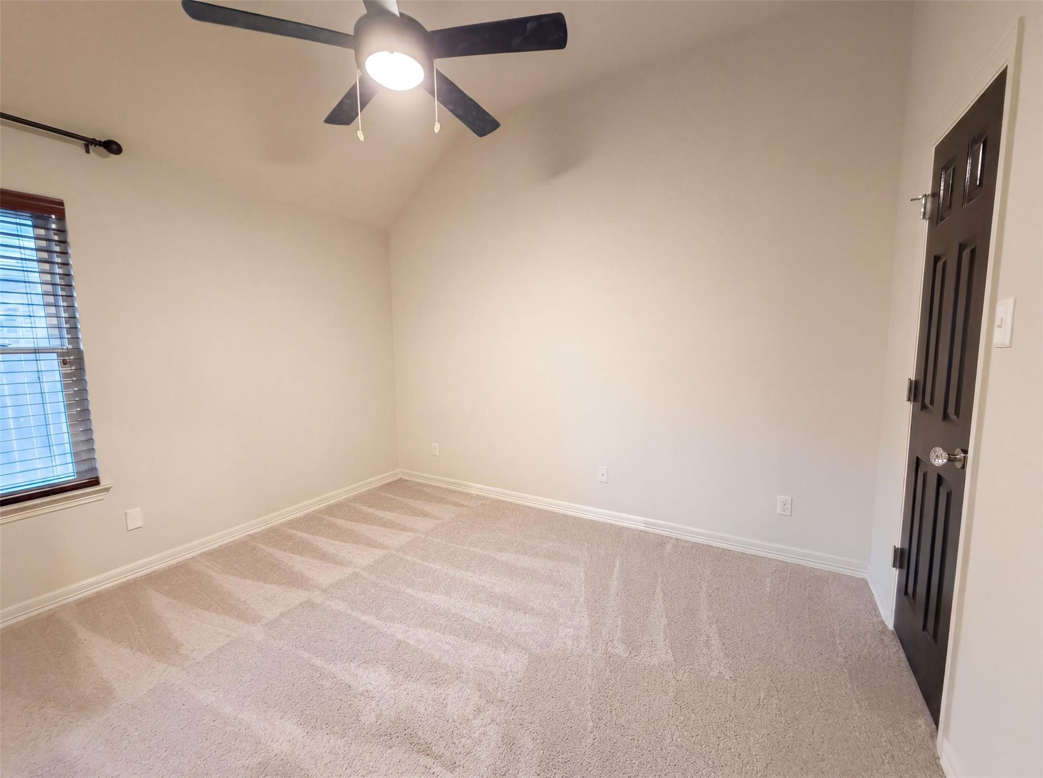 13804 Long Shadow Dr Property Photo 11