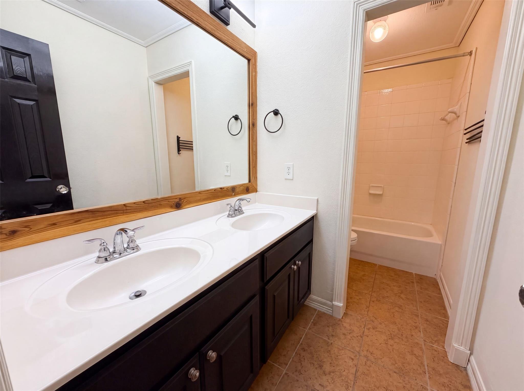 13804 Long Shadow Dr Property Photo 13